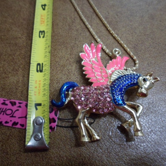 Rhinestone Horse Sweater Necklace - Picture 5 of 6